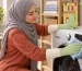تمیز کردن سطح بیرونی ماشین لباسشویی با دستکش خانگی ایزی کلین